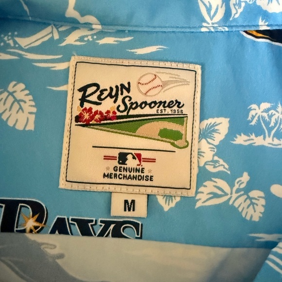 REYN SPOONER Tampa Bay Rays Scenic button-up shirt from, Men’s size medium NEW - Picture 8 of 9